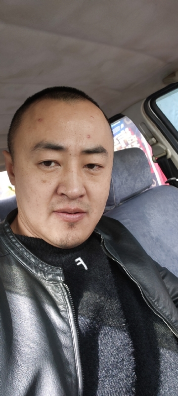 精神九哥的第一张照片--西宁中老年相亲网