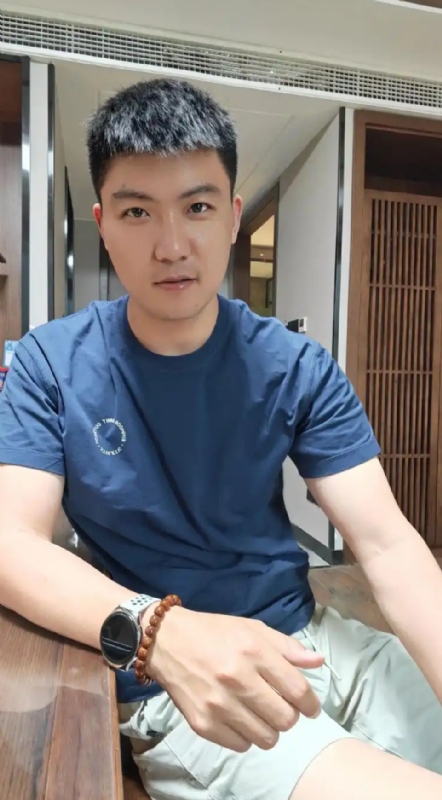 大鹏展翅的第二张照片--西宁中老年相亲网